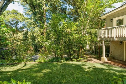 A home in Portola Valley