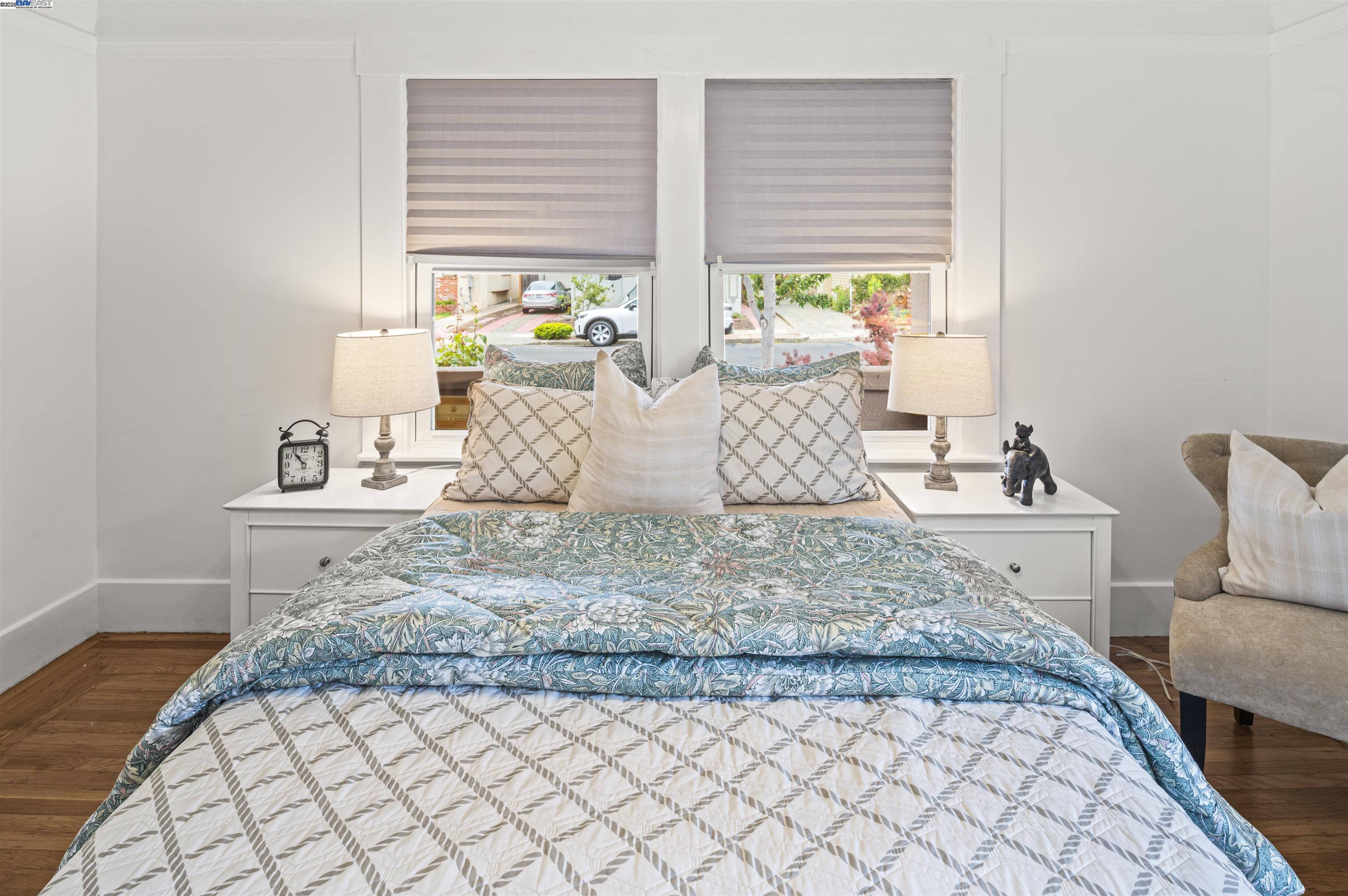 Alameda, California 94501, United States, 4 Bedrooms Bedrooms, ,Residential,Active,151549