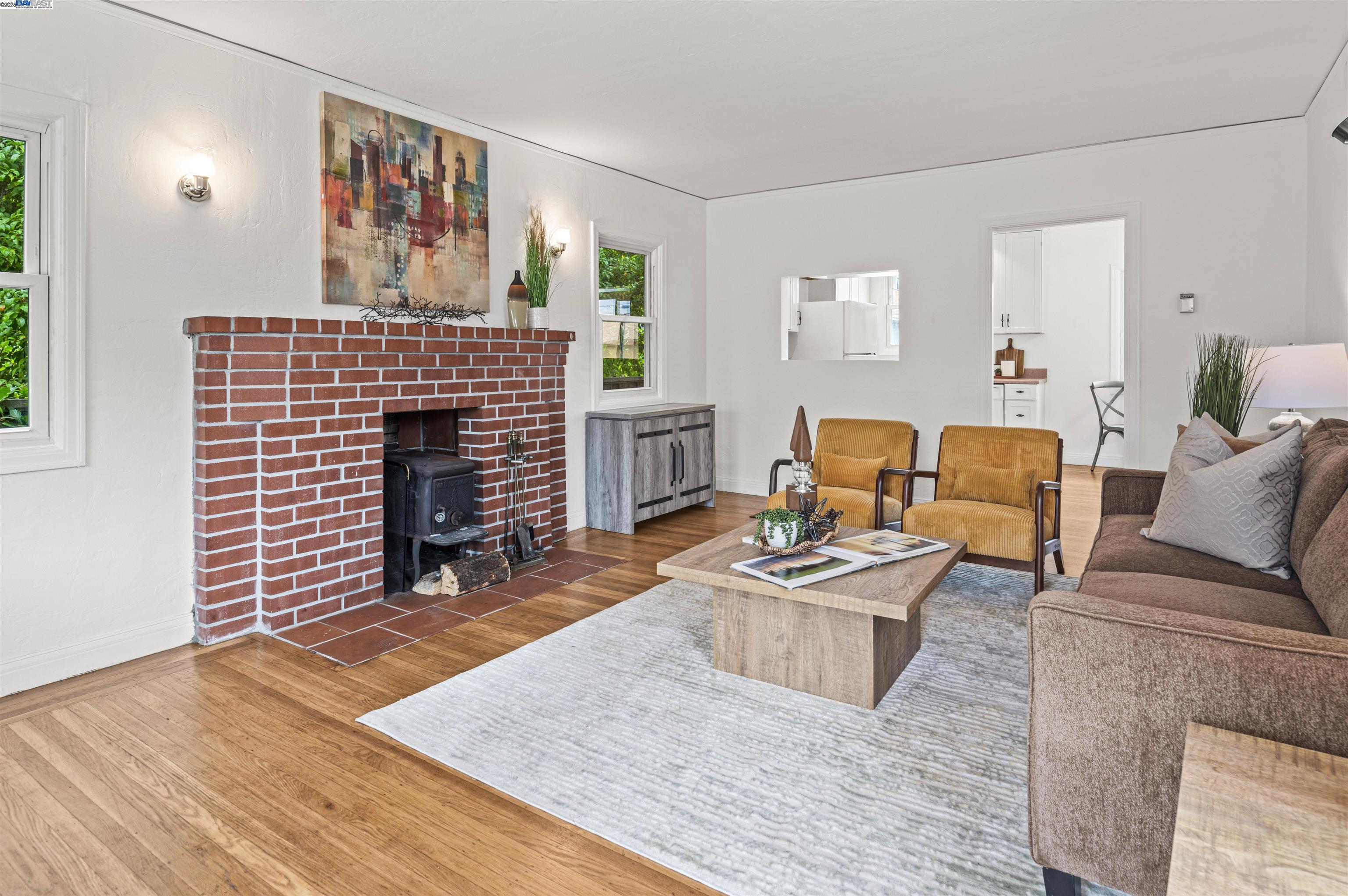 Alameda, California 94501, United States, 4 Bedrooms Bedrooms, ,Residential,Active,151549