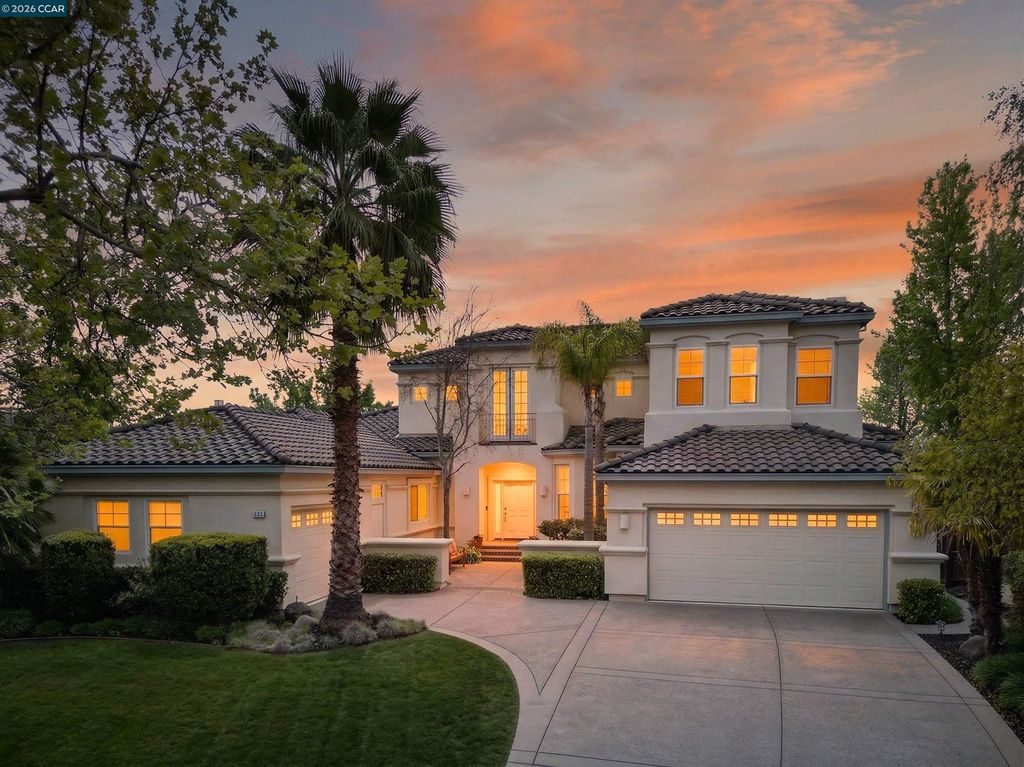 Photo of 3643 Country Club Ter, Danville, CA 94506 (MLS # 41128894)