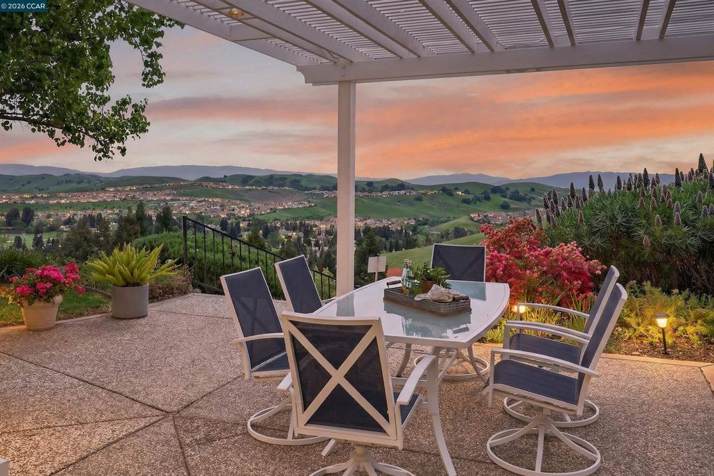 Photo of 3643 Country Club Ter, Danville, CA 94506 (MLS # 41128894)