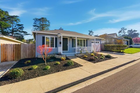 Photo of 417 Briarwood Drive, South San Francisco, CA 94080 (MLS # ML82033955)