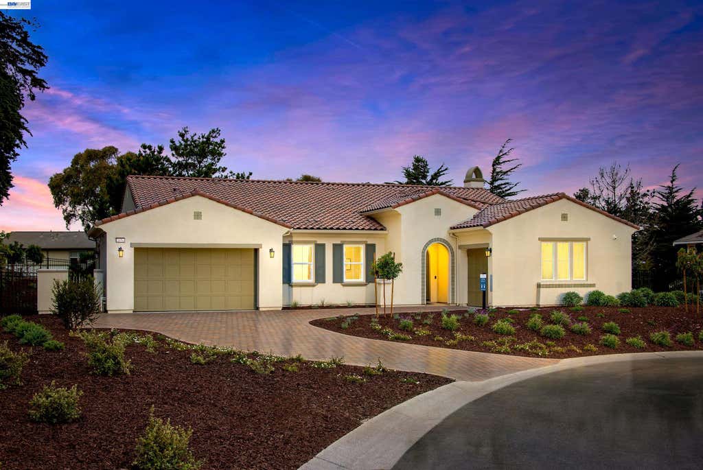 Photo of 1654 Fairway Dr, Seaside, CA 93955 (MLS # 41143600)