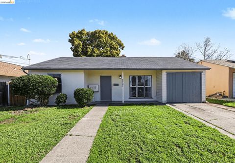 Photo of 2721 Capistrano St, Antioch, CA 94509 (MLS # 41125628)