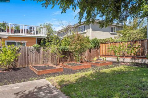 A home in San Leandro