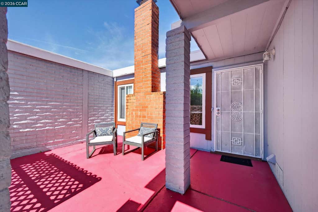 Photo of 2900 Pear St, Antioch, CA 94509 (MLS # 41145947)