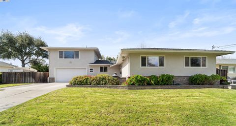 357 Washburn Dr Fremont CA 94536