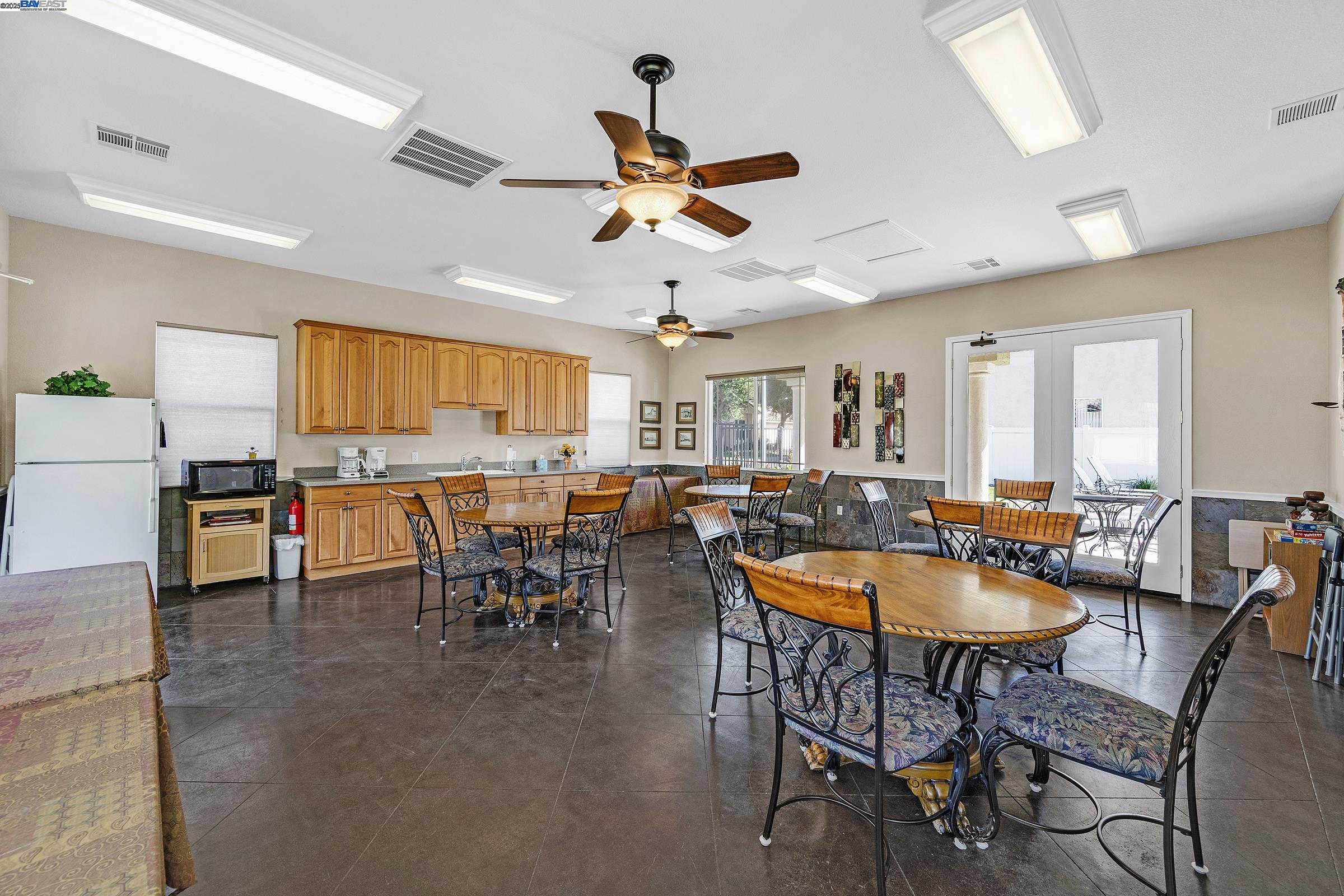 Oakdale, California 95361, United States, 2 Bedrooms Bedrooms, ,2 BathroomsBathrooms,Residential,Active,227486