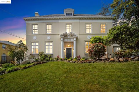 858 Rosemount Rd Oakland CA 94610