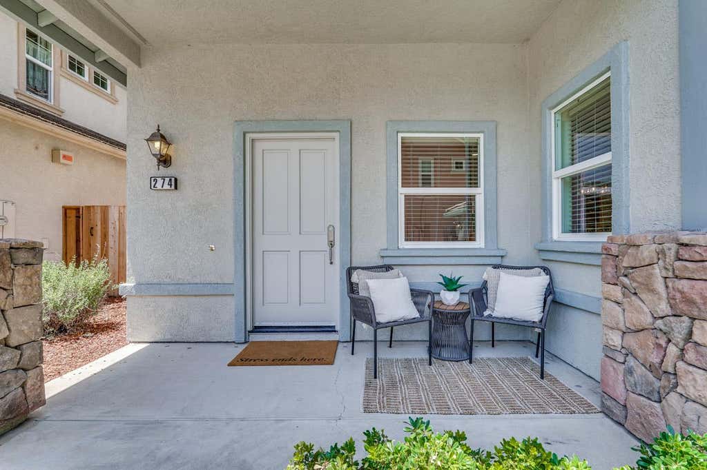 Photo of 274 Skyview Court, Mountain View, CA 94043 (MLS # ML82058122)