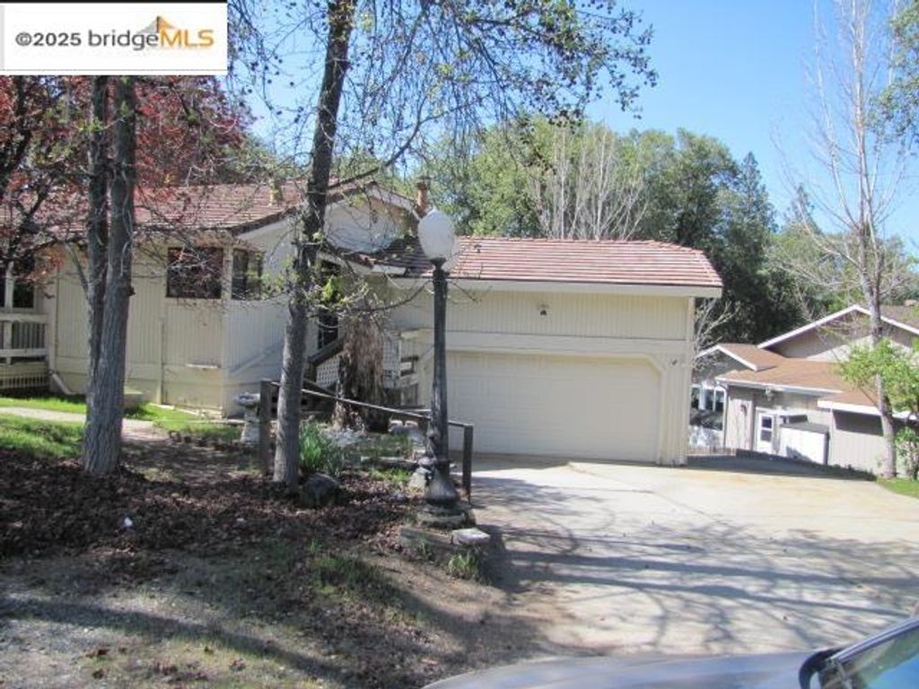 Photo of 20280 Little Valley Dr., Groveland, CA 95321 (MLS # 41080933)