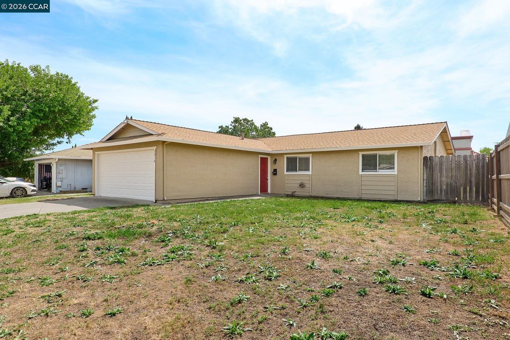 Photo of 2018 Southwood Dr, Vacaville, CA 95687 (MLS # 41129099)