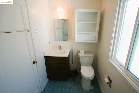 5312 SACRAMENTO AVE — listing photo 17