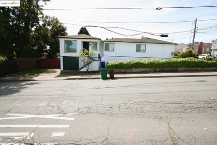 5312 SACRAMENTO AVE — listing photo 3