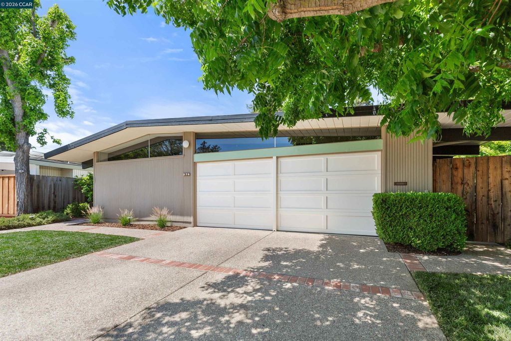 Photo of 278 El Divisadero Ave, Walnut Creek, CA 94598 (MLS # 41135601)