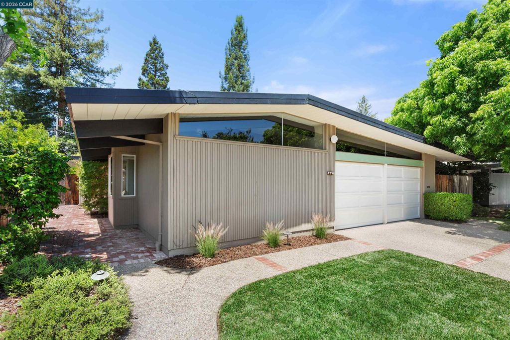 Photo of 278 El Divisadero Ave, Walnut Creek, CA 94598 (MLS # 41135601)
