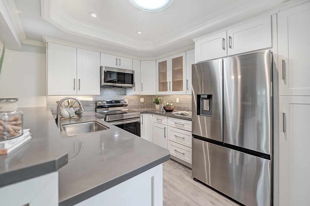 Photo of 1708 Oakmont Dr #1, Walnut Creek, CA 94595 (MLS # 41120370)