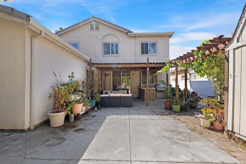 A home in Union City