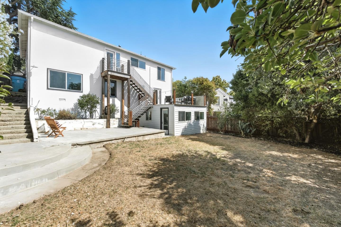 Belmont, California 94002, United States, 5 Bedrooms Bedrooms, ,4 BathroomsBathrooms,Residential,Active,198947