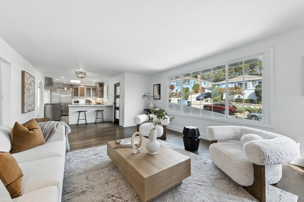 Belmont, California 94002, United States, 5 Bedrooms Bedrooms, ,4 BathroomsBathrooms,Residential,Active,198947