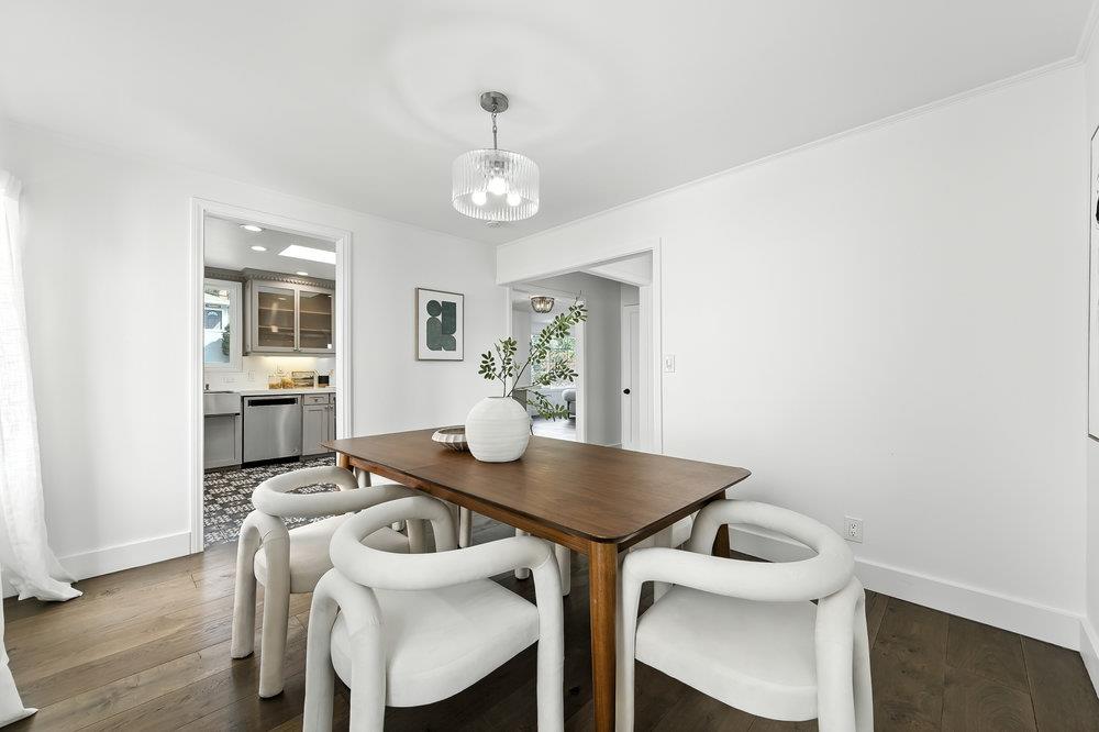 Belmont, California 94002, United States, 5 Bedrooms Bedrooms, ,4 BathroomsBathrooms,Residential,Active,198947