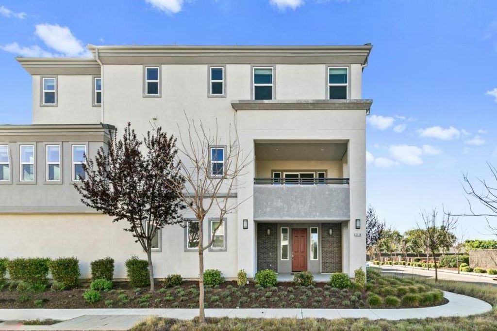 Photo of 2130 Pastoral Loop, San Jose, CA 95122 (MLS # ML82036488)