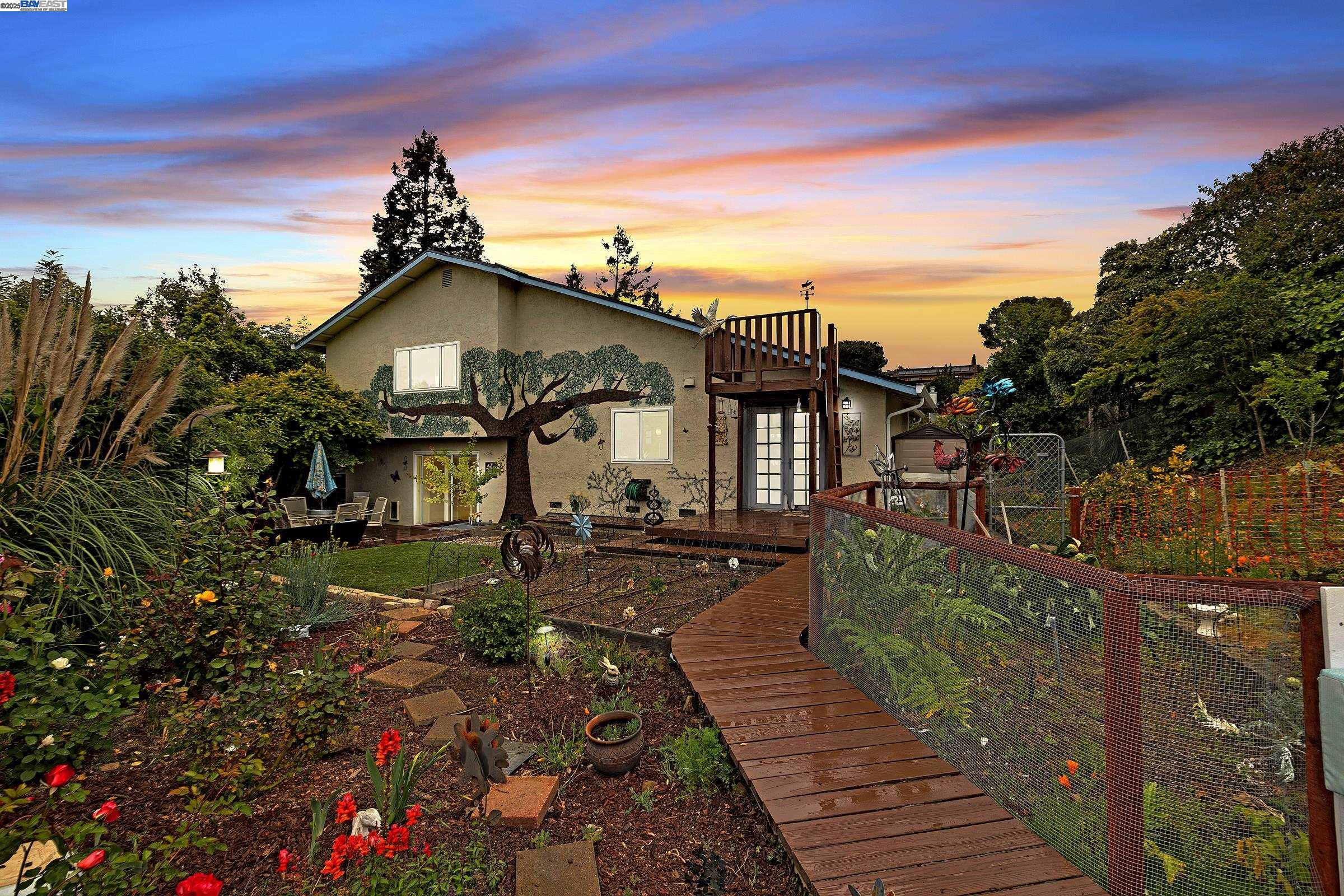 28007 Fallbrook Drive