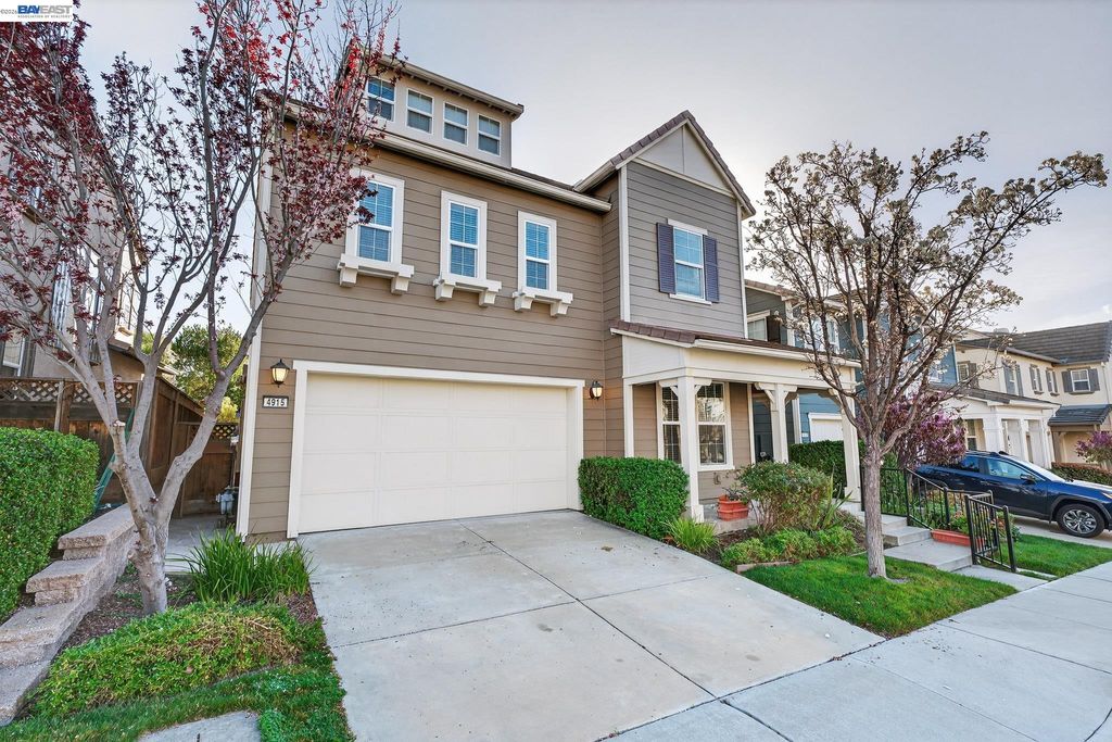 Photo of 4915 Shelton St, Dublin, CA 94568 (MLS # 41127025)