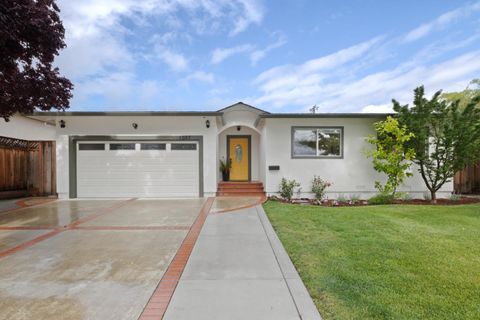 Photo of 1027 Grape Avenue, Sunnyvale, CA 94087 (MLS # ML82045023)