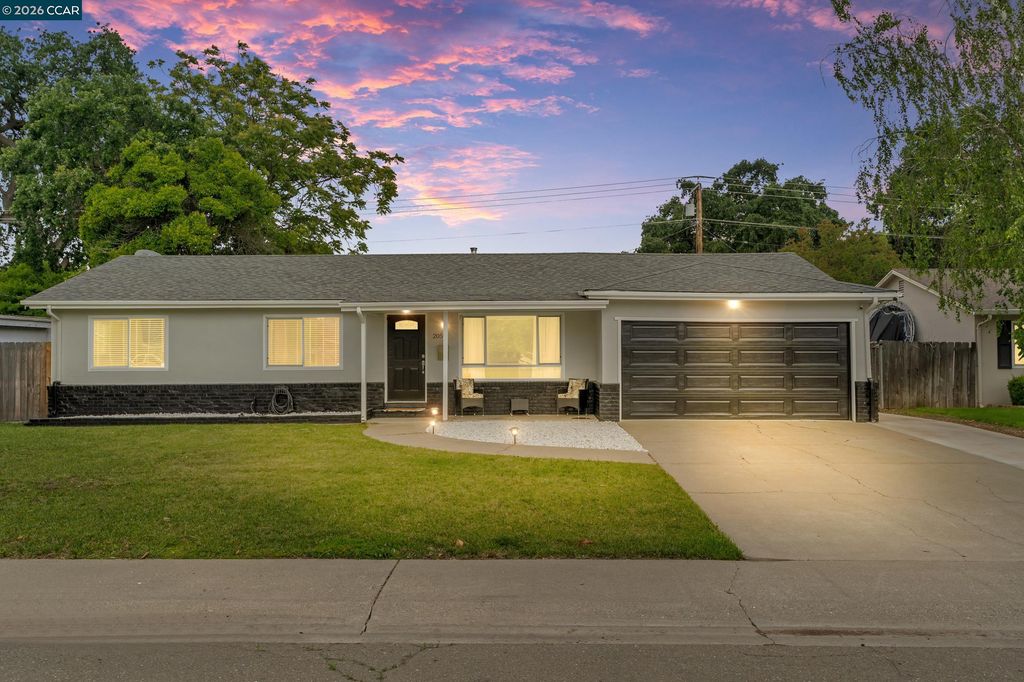 Photo of 2053 Portola Ave, Stockton, CA 95209 (MLS # 41132723)