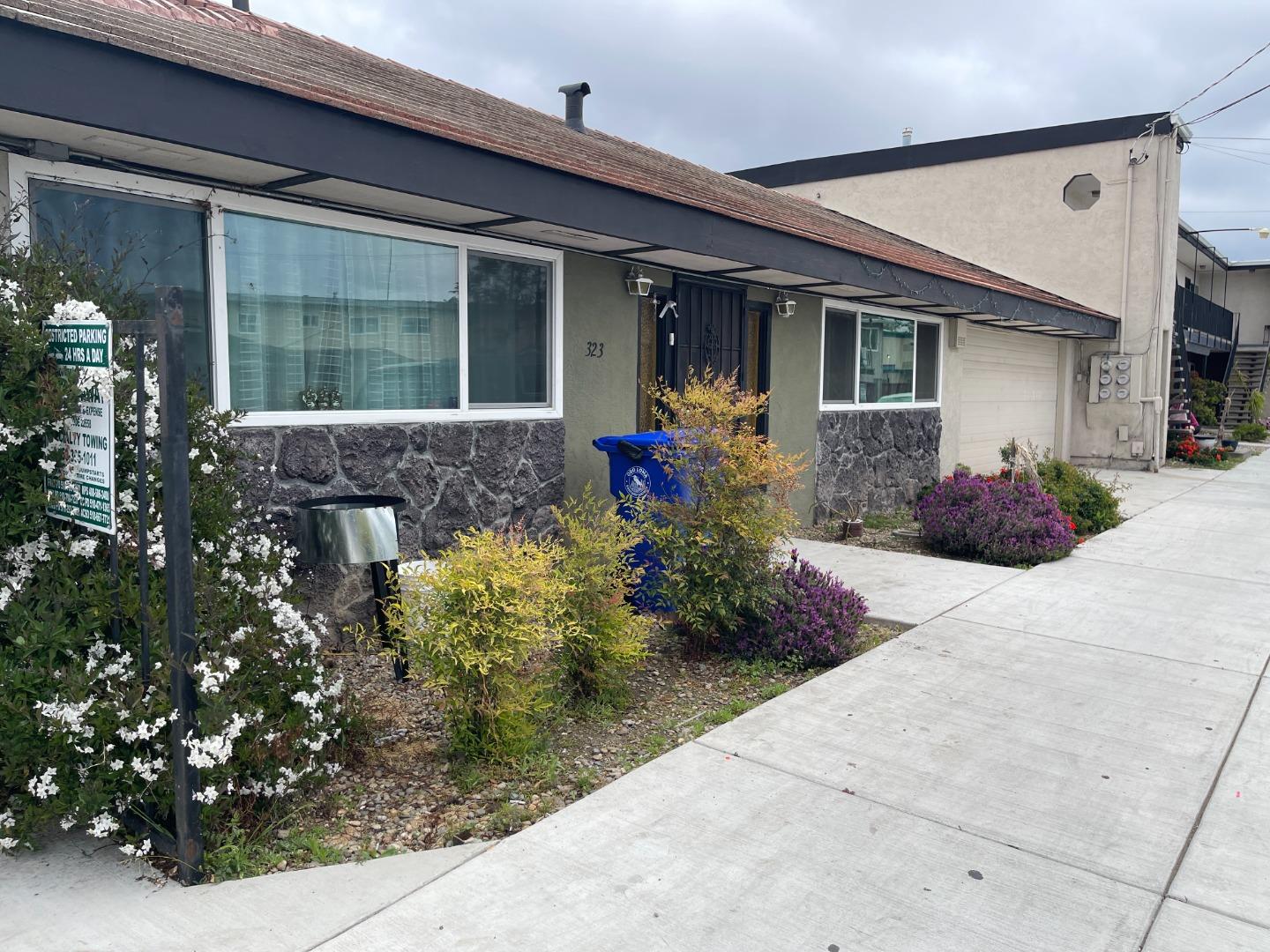 323 Smalley Avenue