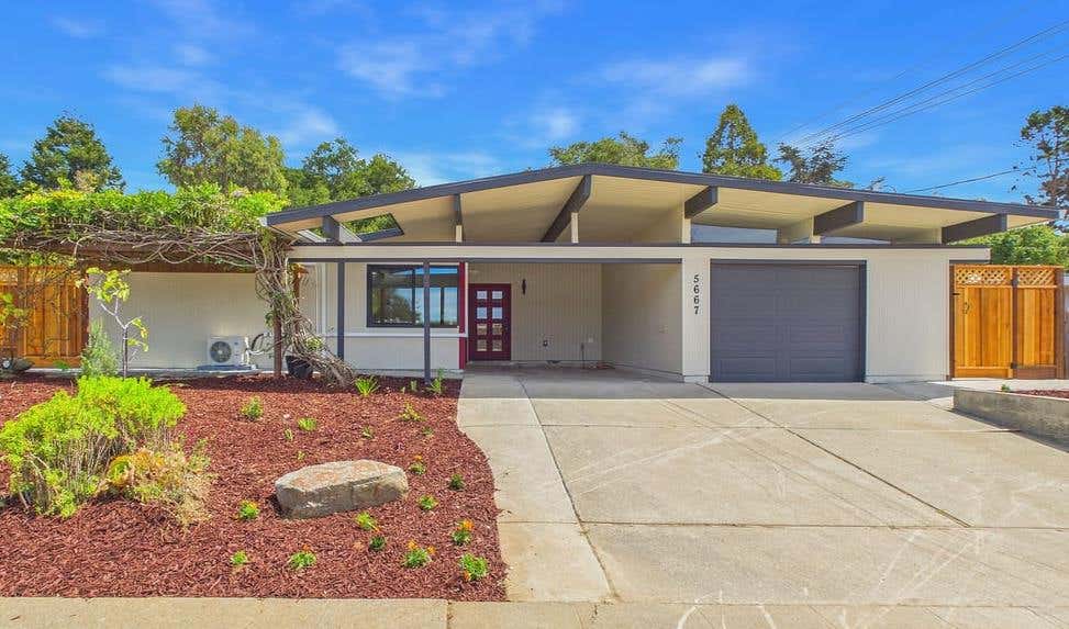 Photo of 5667 Greenridge Road, Castro Valley, CA 94552 (MLS # ML82058512)