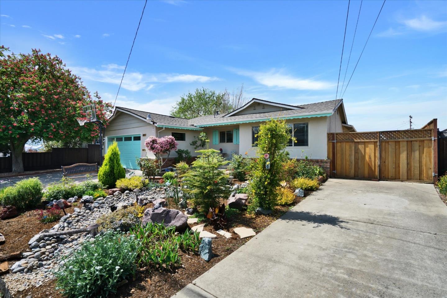 831 Wagoner Drive