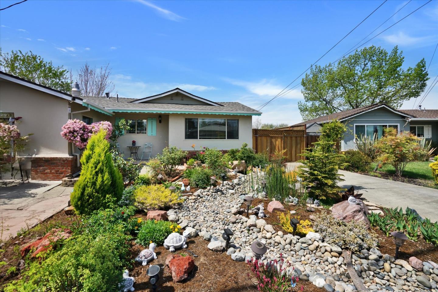 831 Wagoner Drive