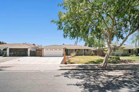 Photo of 1671 Elwood Drive, Los Gatos, CA 95032 (MLS # ML82052156)
