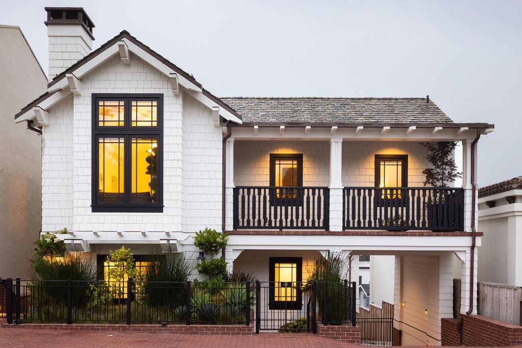 Photo of 0 San Carlos 3 SE of 7th, Carmel, CA 93921 (MLS # ML82048169)