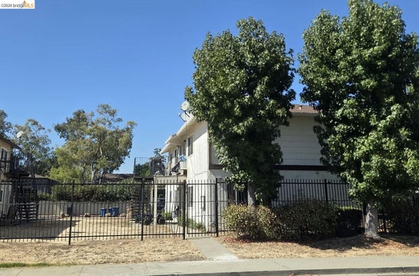 2204 SPANOS ST, ANTIOCH, CA 94509 - Image d536ef570d4f6abde072e7fef3eddc8d/3584831685