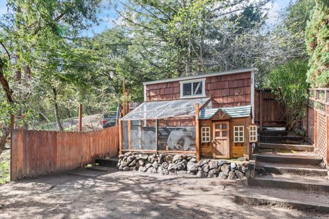 A home in Portola Valley