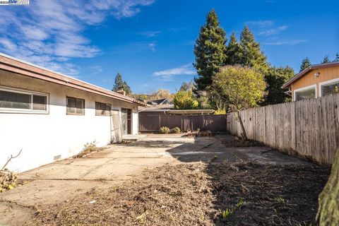 A home in Pinole