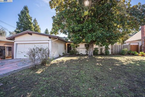 A home in Pinole