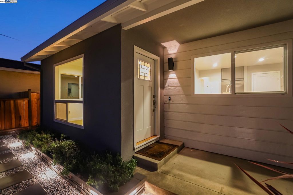 Photo of 35978 Magellan Dr, Fremont, CA 94536 (MLS # 41116237)