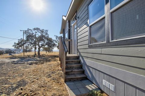 A home in La Grange