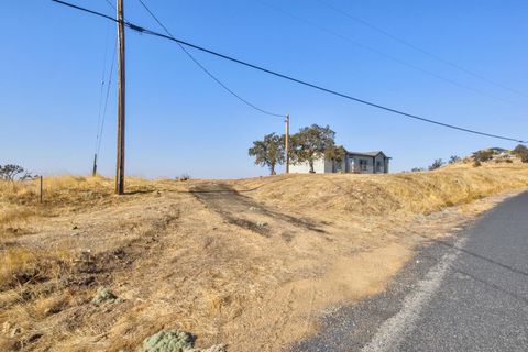 A home in La Grange