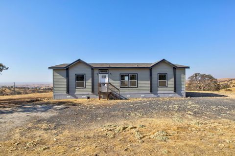 A home in La Grange