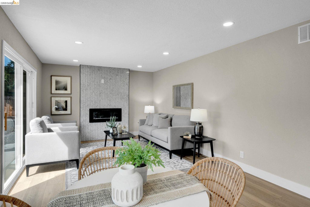 Photo of 3672 Glacier Ct, Pleasanton, CA 94588 (MLS # 41145856)