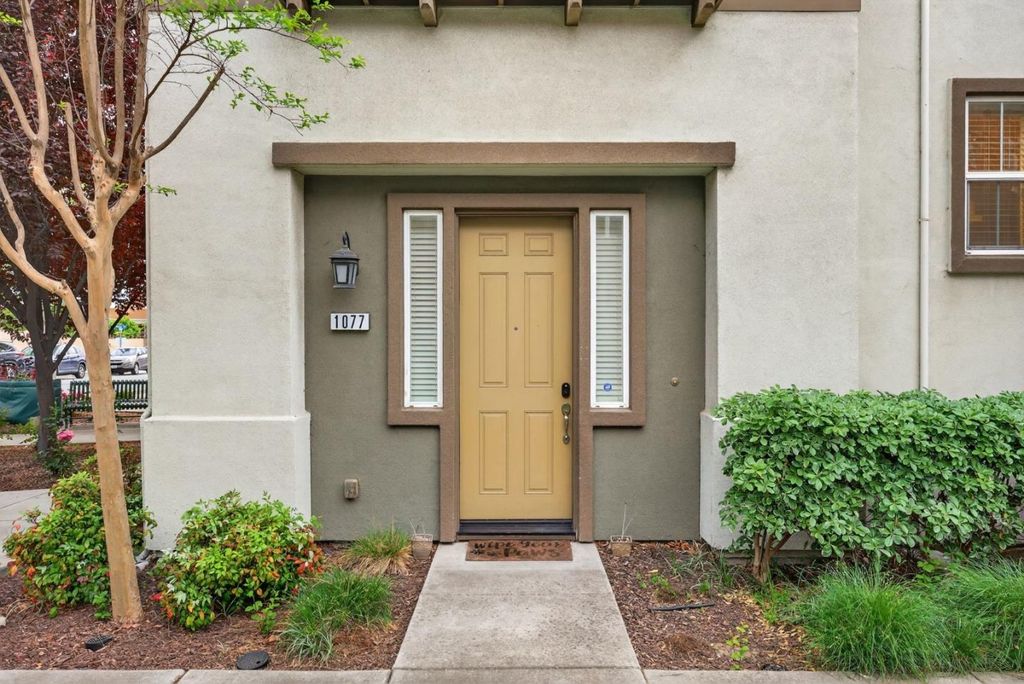 Photo of 1077 Zucchini Terrace, San Jose, CA 95133 (MLS # ML82040948)