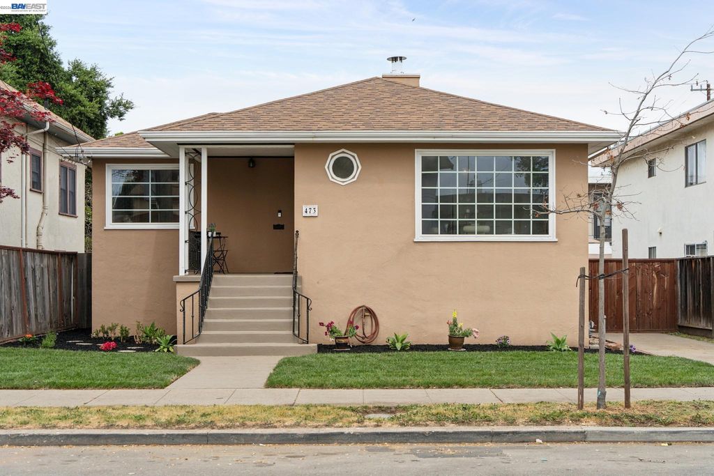 Photo of 473 Pacific Ave, Alameda, CA 94501 (MLS # 41129536)