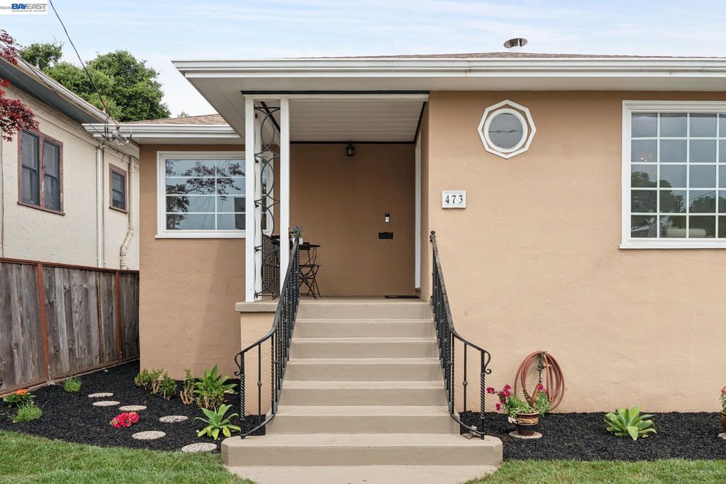 Photo of 473 Pacific Ave, Alameda, CA 94501 (MLS # 41129536)