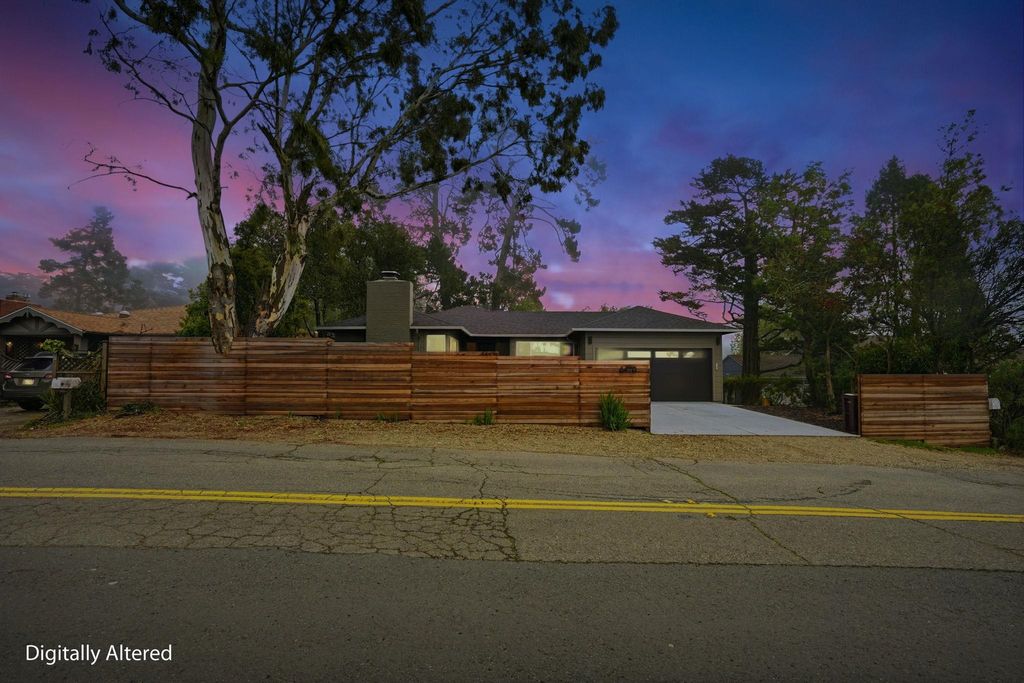 Photo of 6470 Ascot Dr, Oakland, CA 94611 (MLS # 41119901)