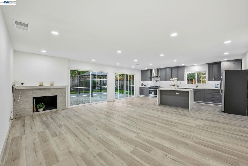 Photo of 3312 San Marco Ct, Union City, CA 94587 (MLS # 41135557)